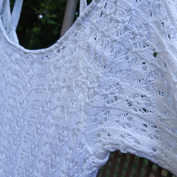 Venus White Long Bell Sleeve, Relaxed Off Shoulder Crochet Dress Lovely!  Sz L - Picture 5 of 10